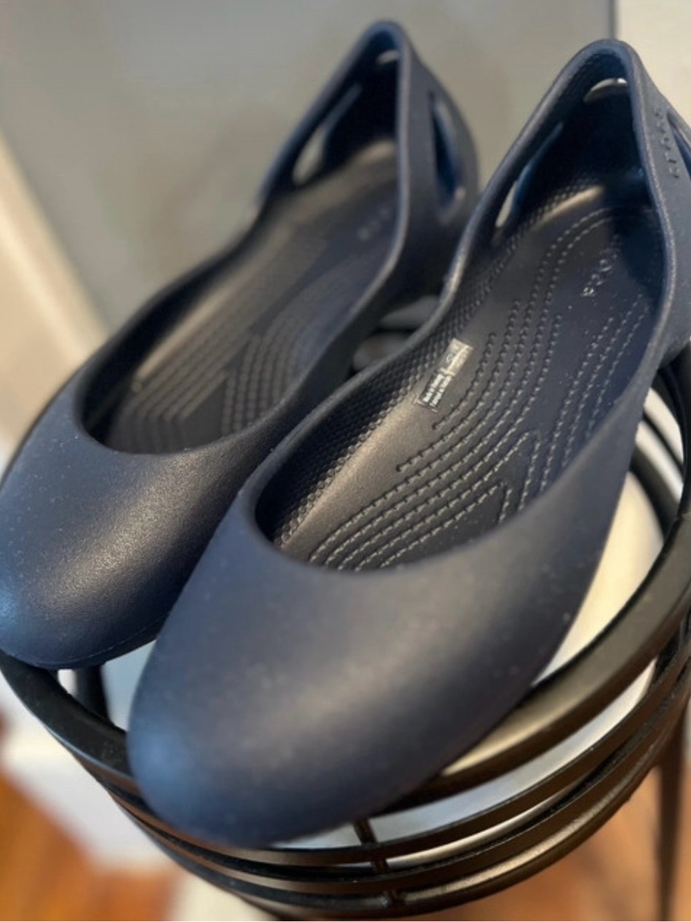CROCS Women's Dark Blue Slip-On Ballet Flats size 7 women new